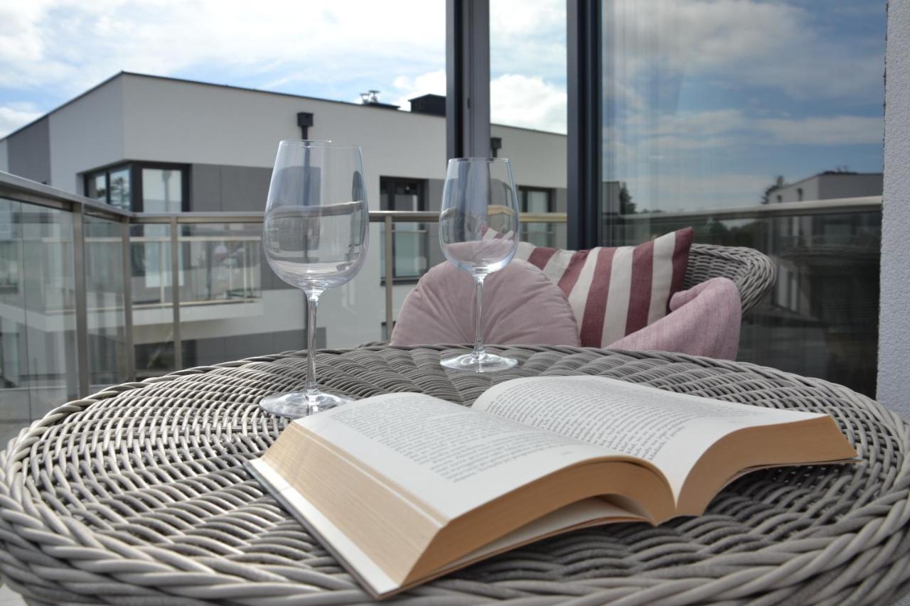 Luxuro Ustka Apartment ภายนอก รูปภาพ